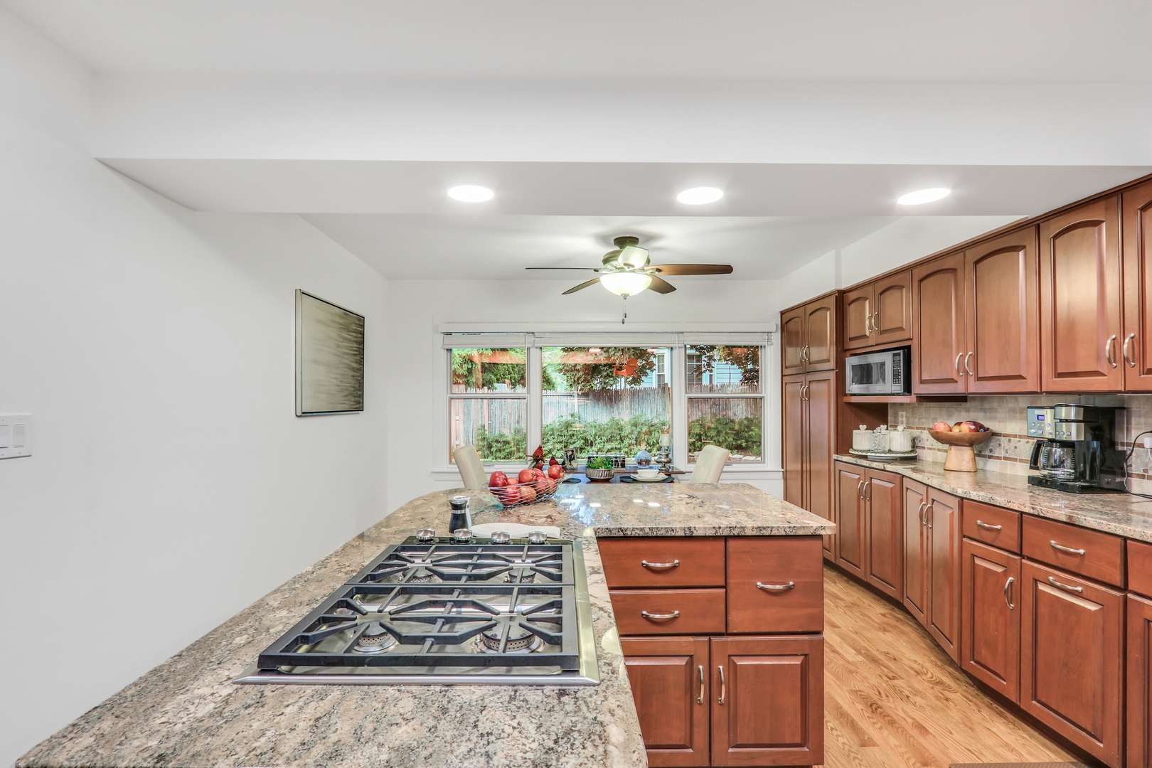 2310 Malik Court, Glenview, IL 60025