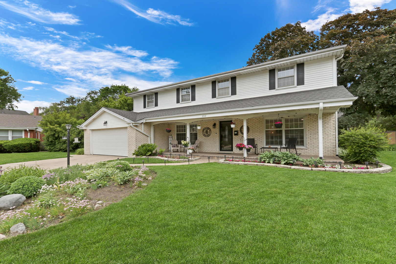 2310 Malik Court, Glenview, IL 60025