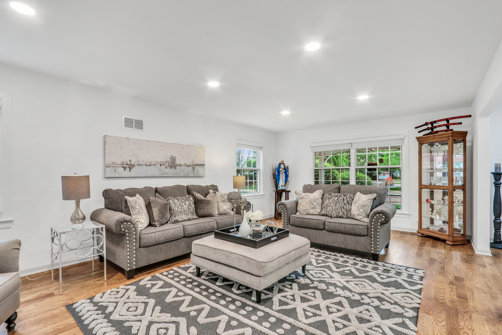 2310 Malik Court, Glenview, IL 60025