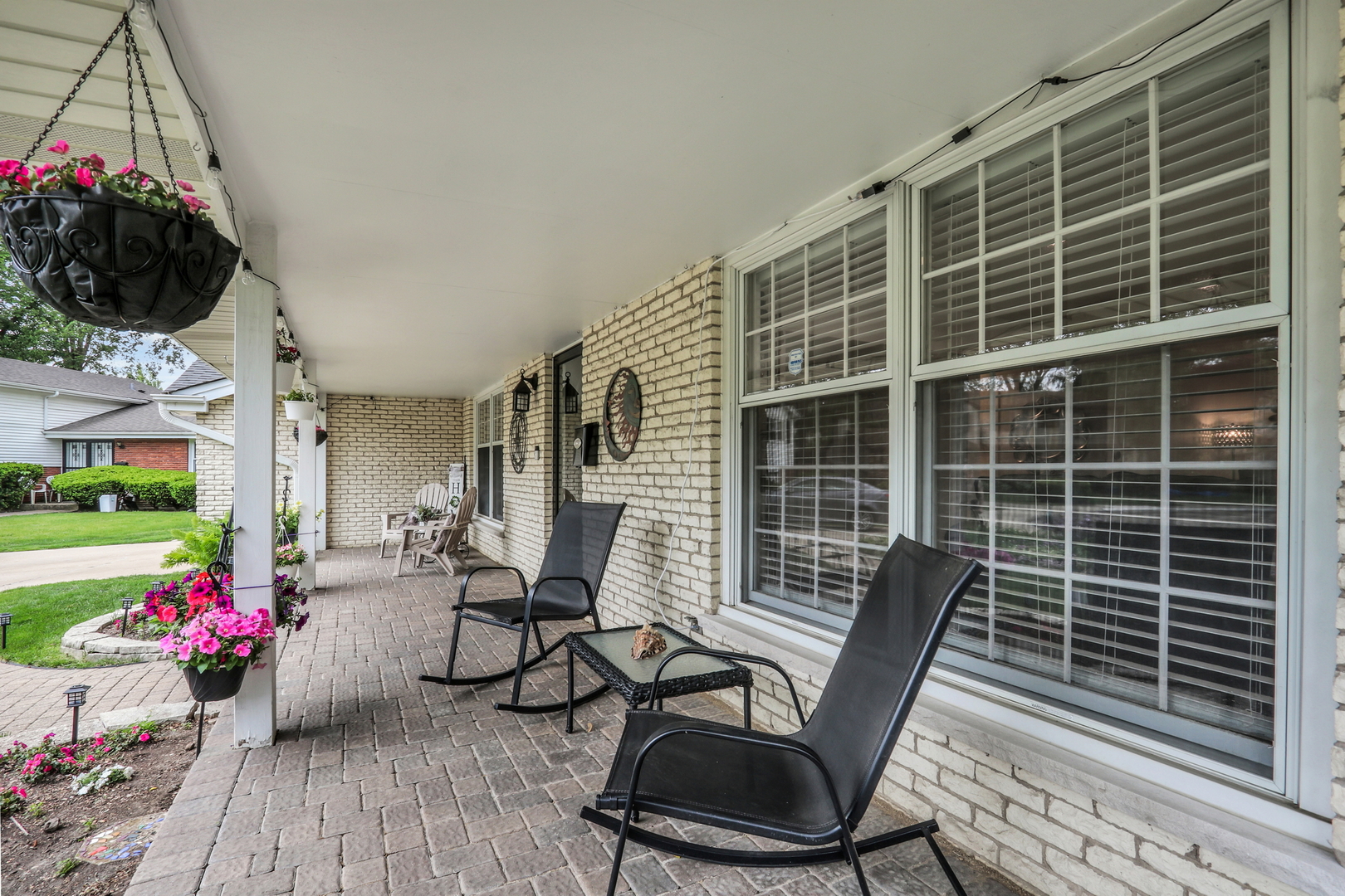 2310 Malik Court, Glenview, IL 60025
