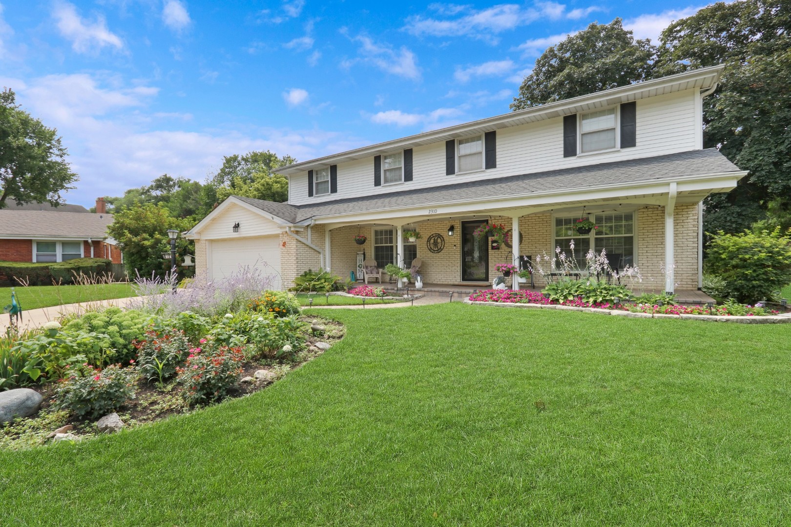 2310 Malik Court, Glenview, IL 60025