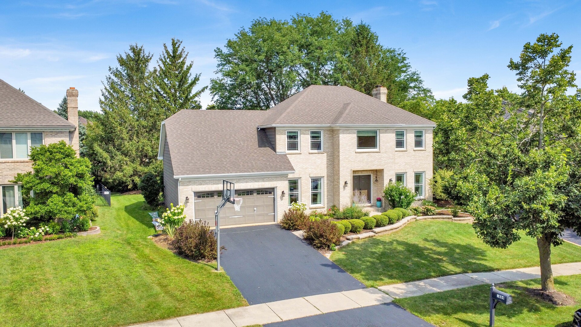 3884 Cadella Circle, Naperville, IL 60564