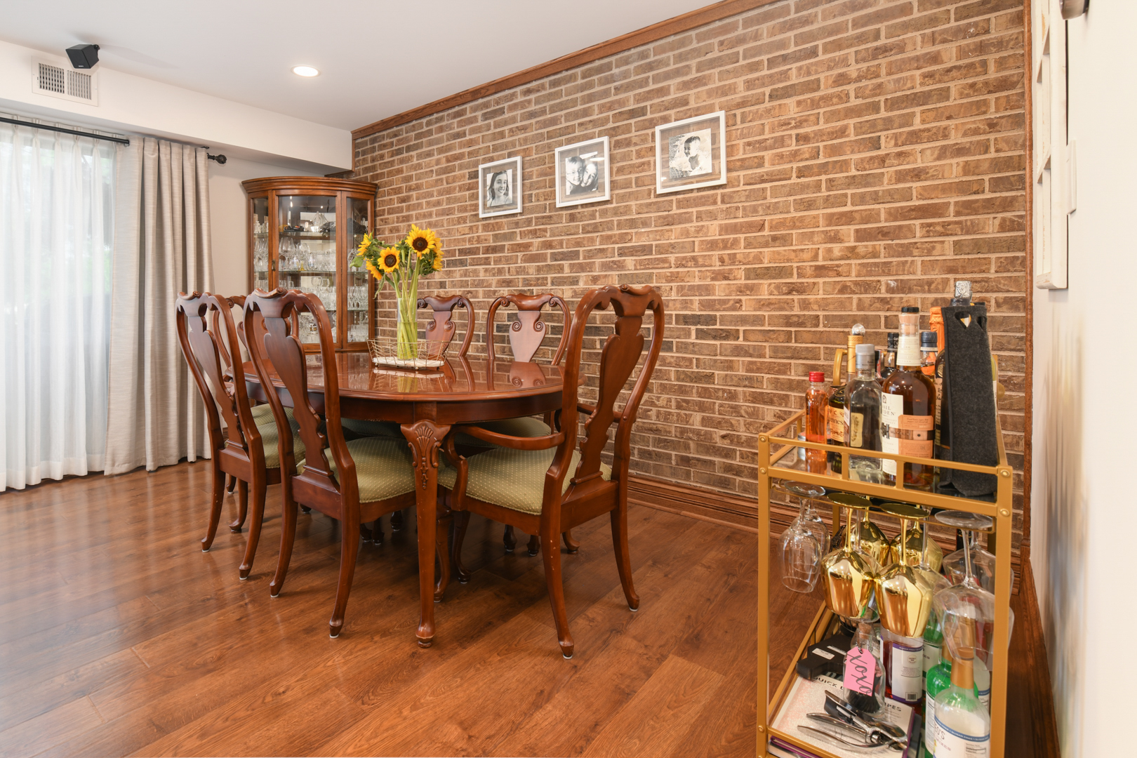 9051 S Roberts Road #307, Hickory Hills, IL 60457