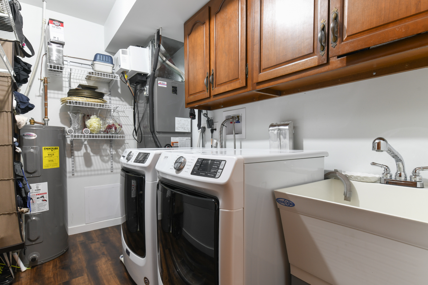 9051 S Roberts Road #307, Hickory Hills, IL 60457
