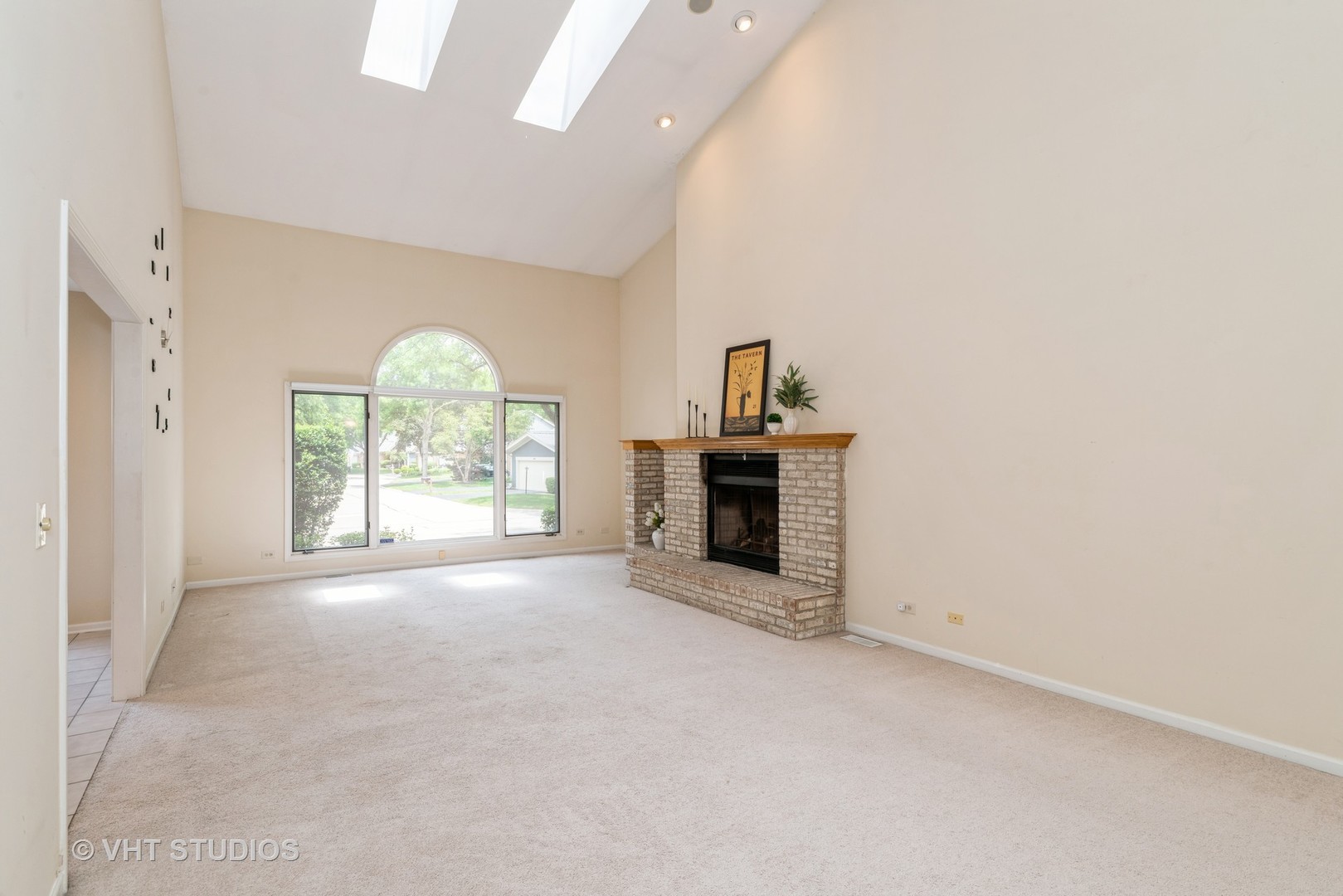 810 Braeman Court, Libertyville, IL 60048
