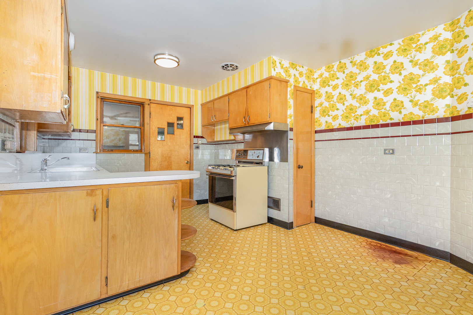 2843 N Moody Avenue, Chicago, IL 60634