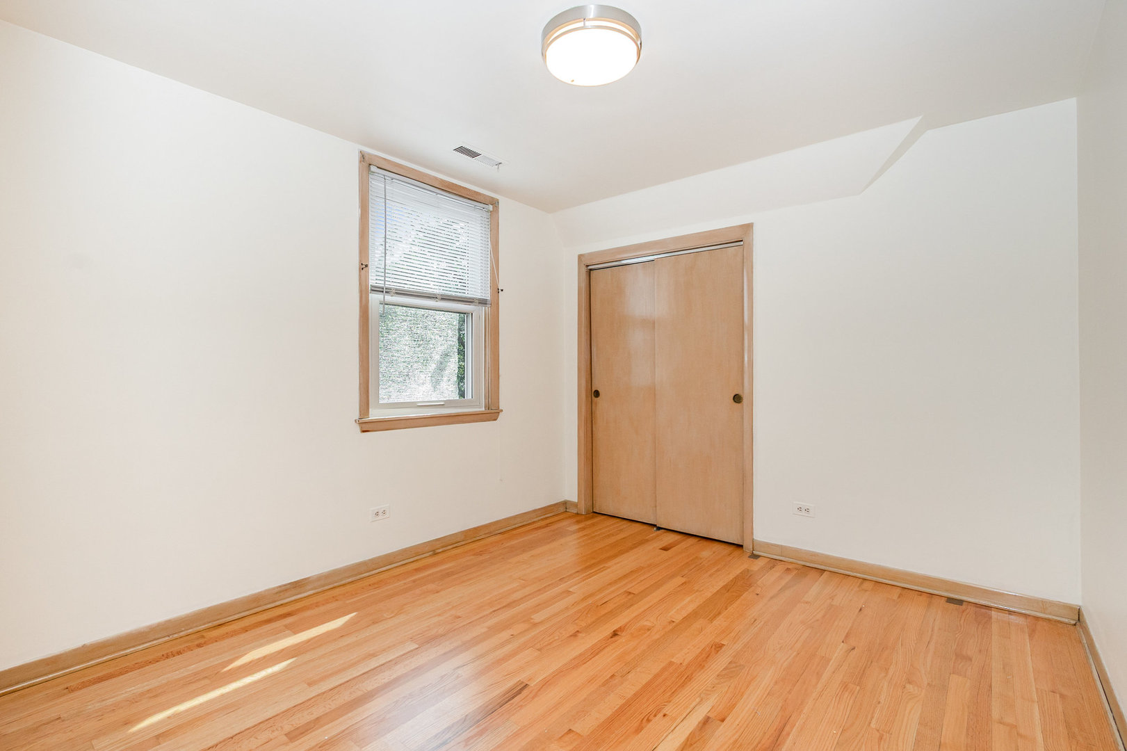 2843 N Moody Avenue, Chicago, IL 60634