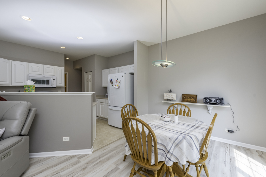 13129 W Shannon Drive #13129, Beach Park, IL 60083
