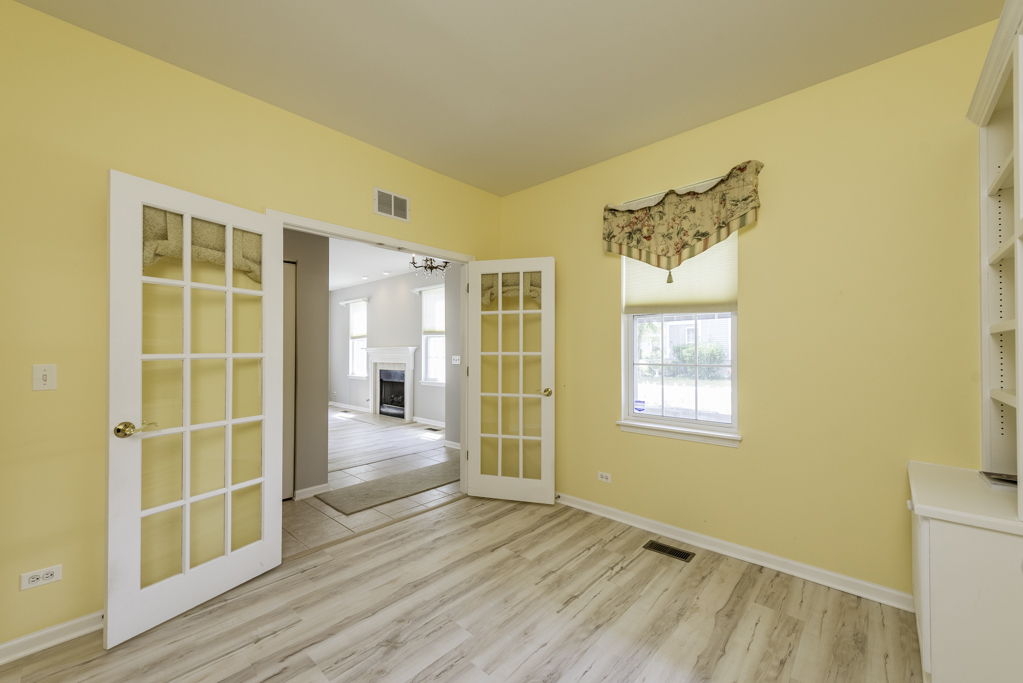 13129 W Shannon Drive #13129, Beach Park, IL 60083