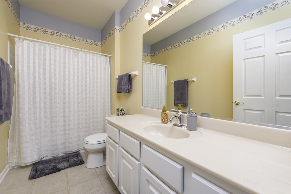 13129 W Shannon Drive #13129, Beach Park, IL 60083