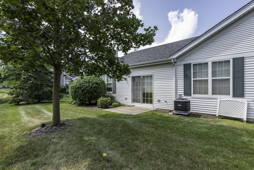 13129 W Shannon Drive #13129, Beach Park, IL 60083
