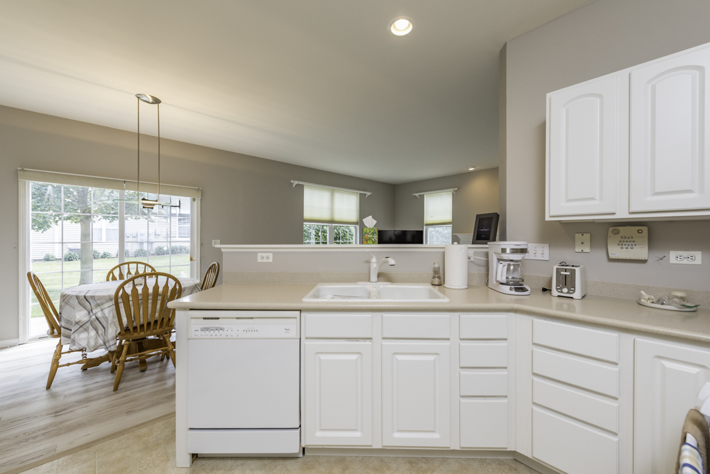 13129 W Shannon Drive #13129, Beach Park, IL 60083
