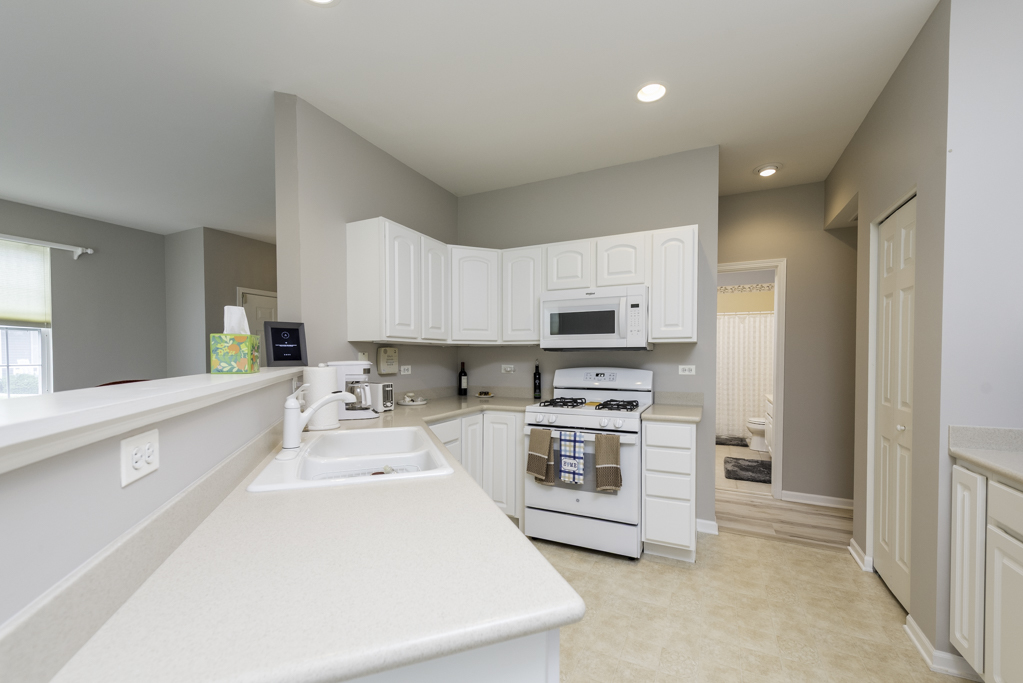 13129 W Shannon Drive #13129, Beach Park, IL 60083