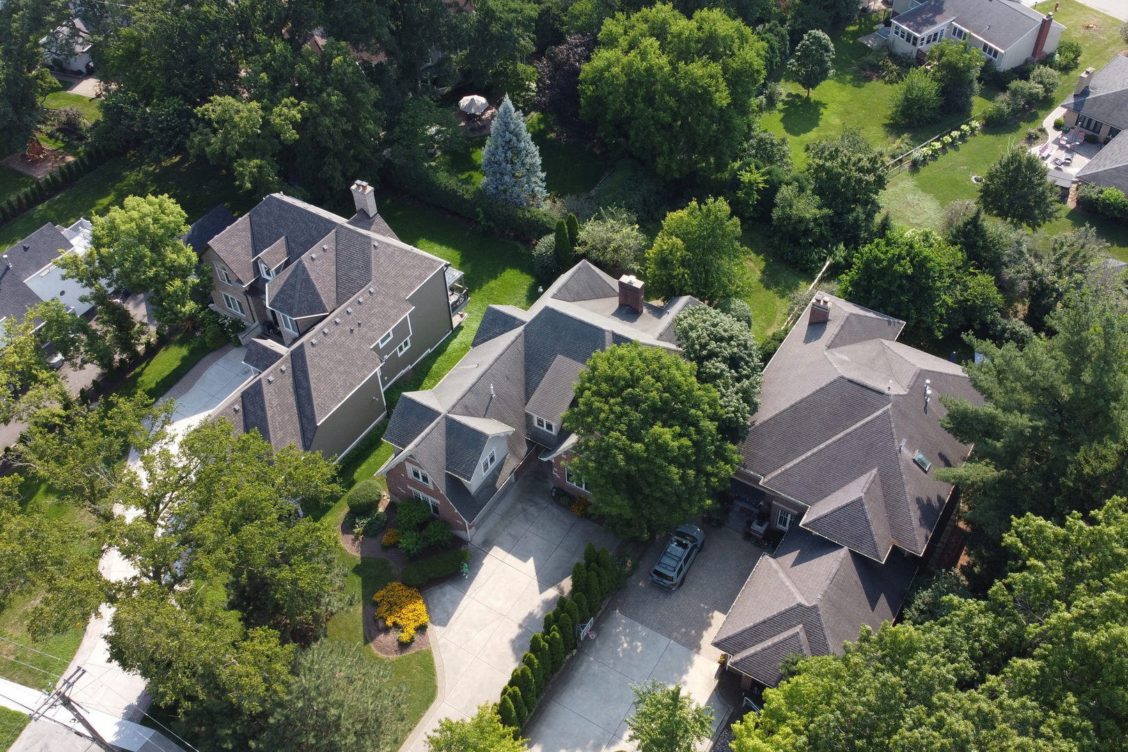 5684 Wolf Road, Western Springs, IL 60558