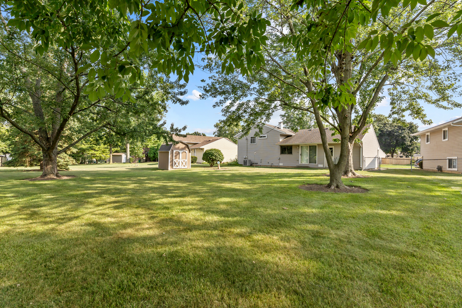 78 Joseph Lane, Glendale Heights, IL 60139