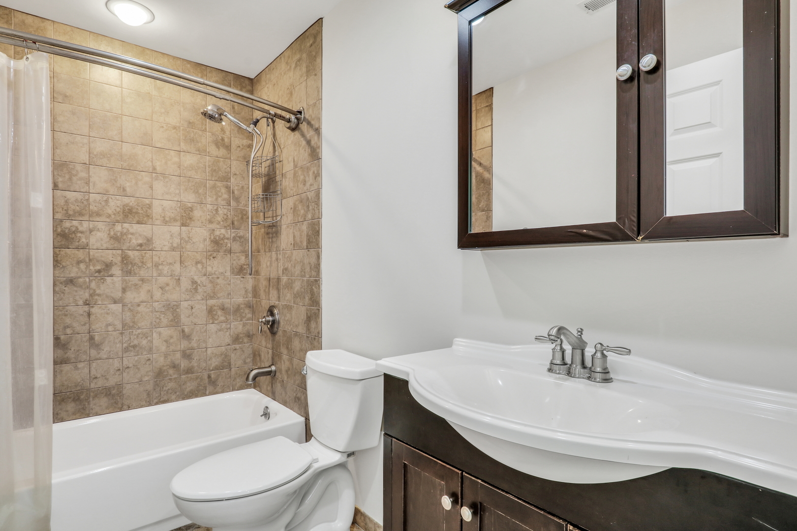 18564 W Main Street, Grayslake, IL 60030