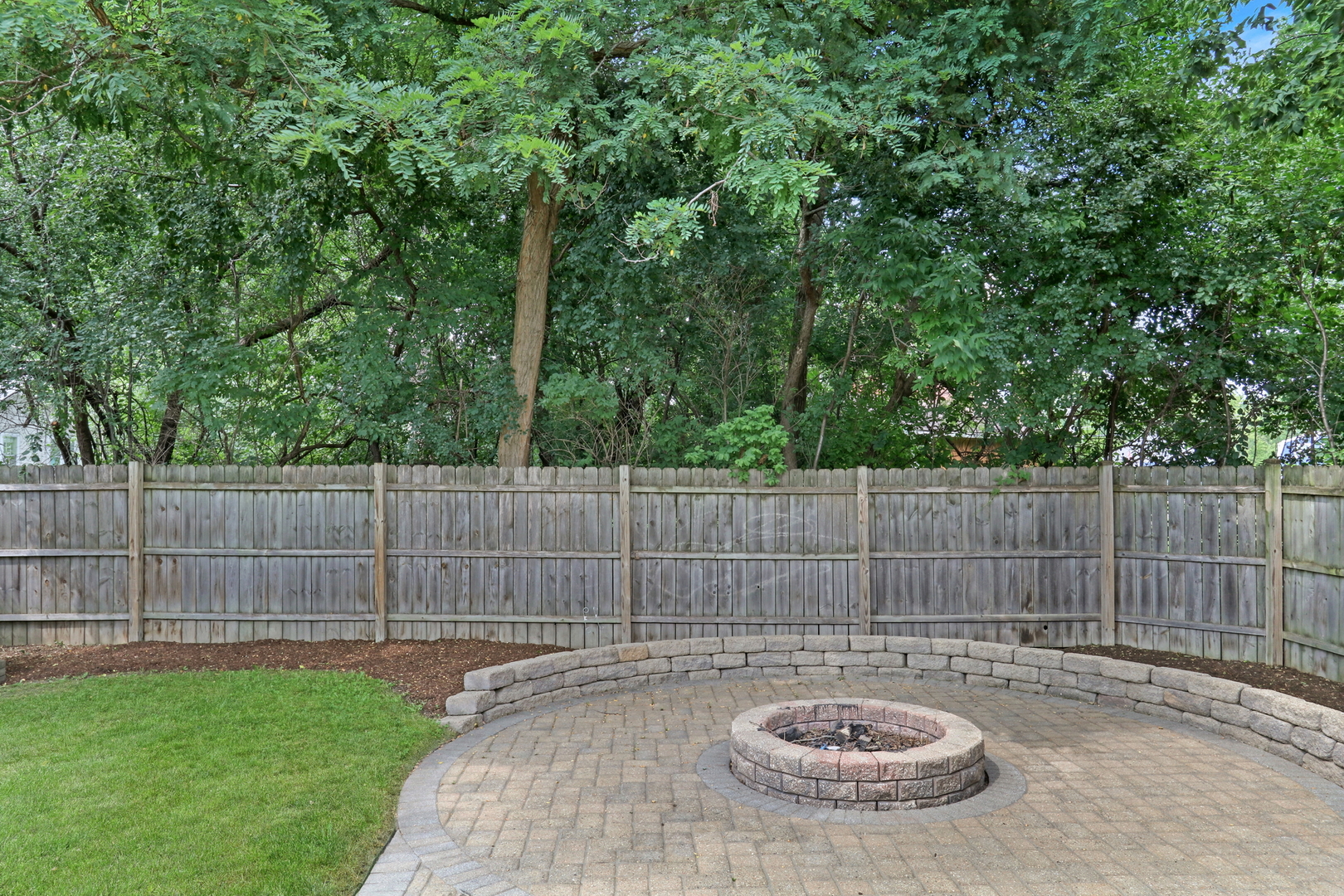 18564 W Main Street, Grayslake, IL 60030