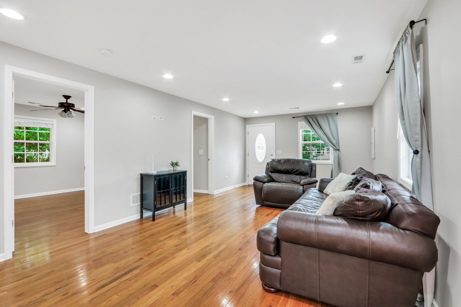 18564 W Main Street, Grayslake, IL 60030