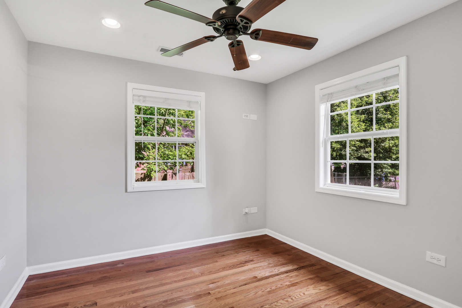 18564 W Main Street, Grayslake, IL 60030