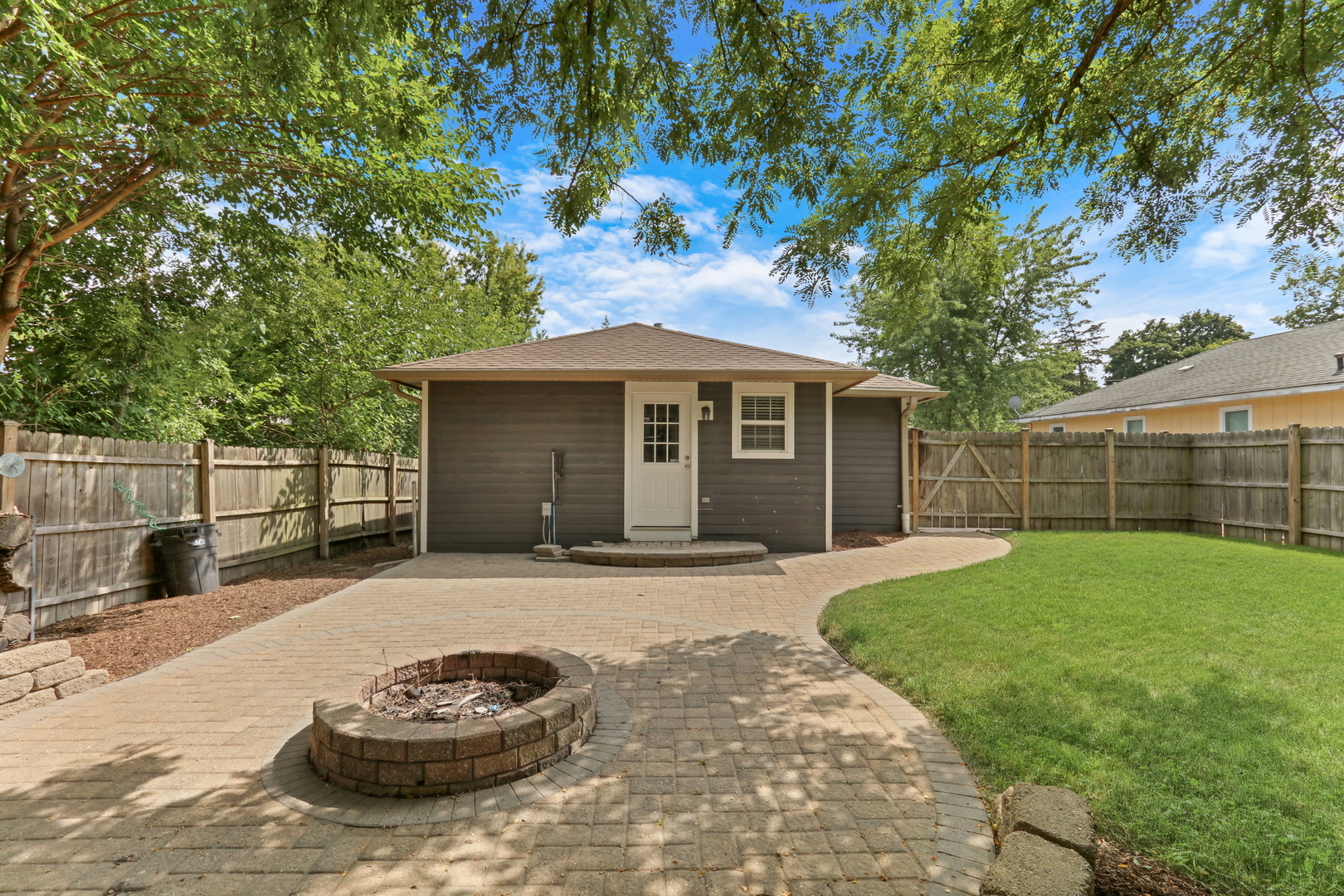 18564 W Main Street, Grayslake, IL 60030