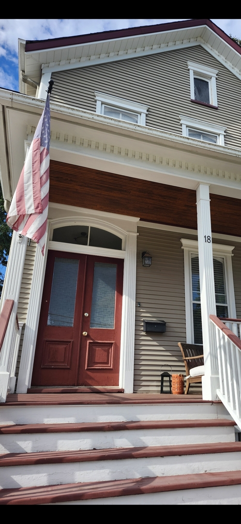 18 E Wood Street, Palatine, IL 60067