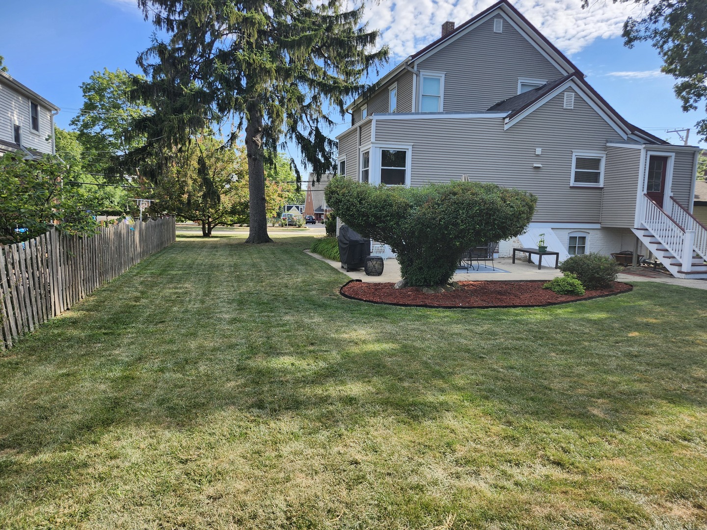 18 E Wood Street, Palatine, IL 60067