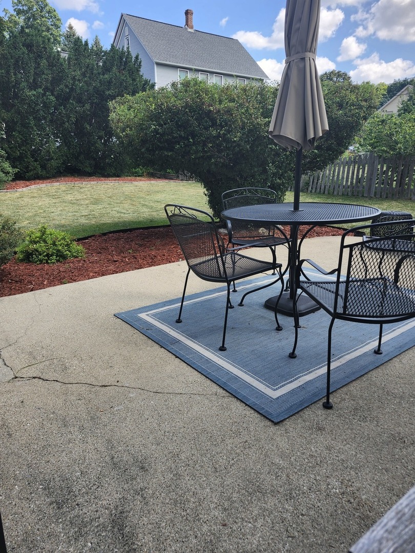 18 E Wood Street, Palatine, IL 60067