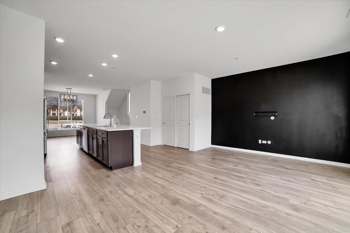 1292 Quadrant Lane, Schaumburg, IL 60173