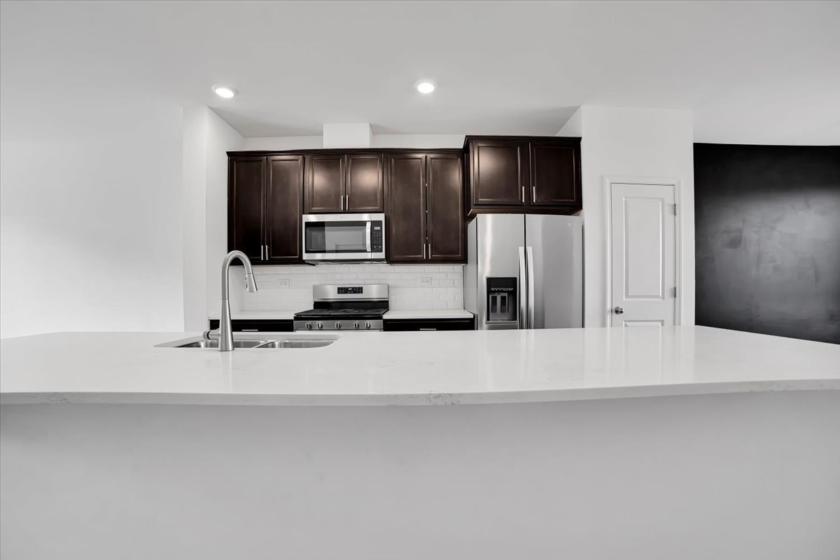 1292 Quadrant Lane, Schaumburg, IL 60173