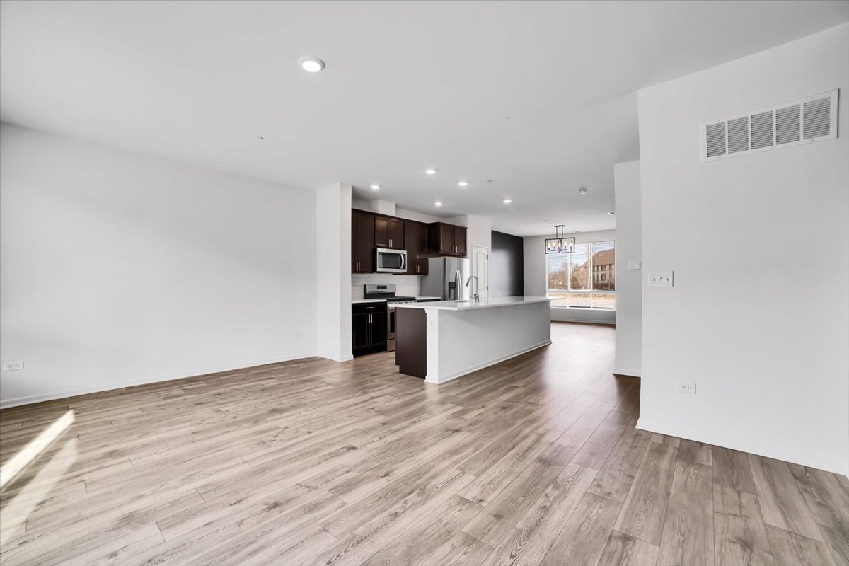 1292 Quadrant Lane, Schaumburg, IL 60173