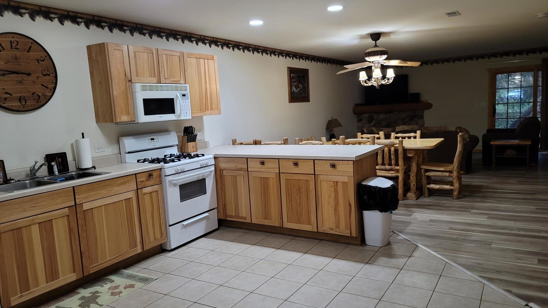 2643 N IL Route 178 Highway #2-4, Utica, IL 61373