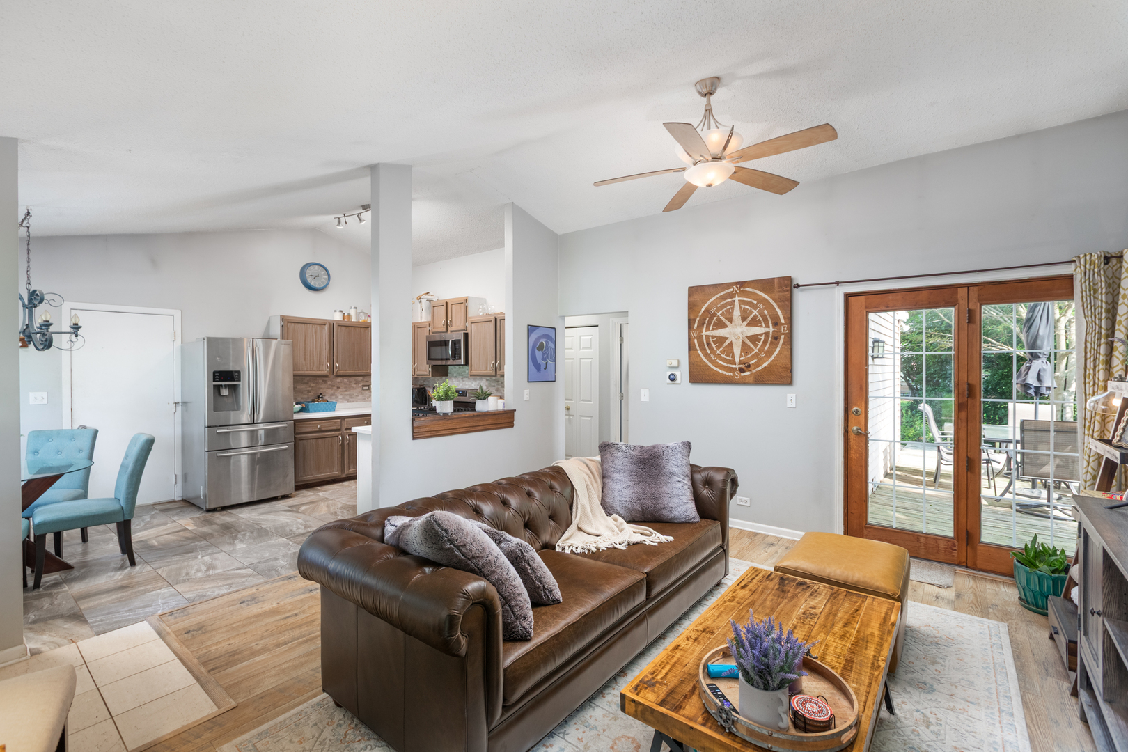 417 TRAVELAIRE Avenue, Naperville, IL 60565
