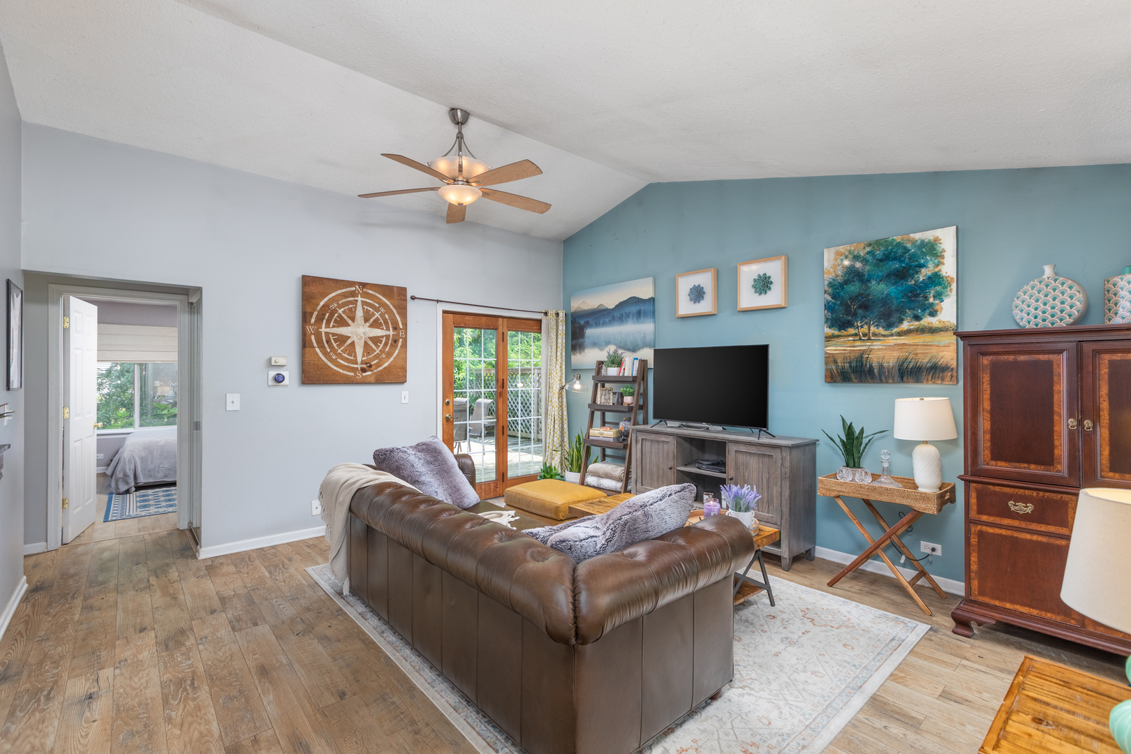 417 TRAVELAIRE Avenue, Naperville, IL 60565