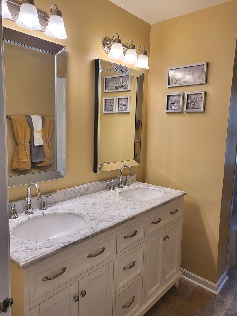 20860 W Ames Court, Plainfield, IL 60544