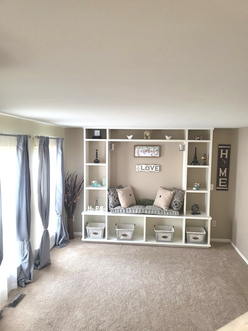 20860 W Ames Court, Plainfield, IL 60544