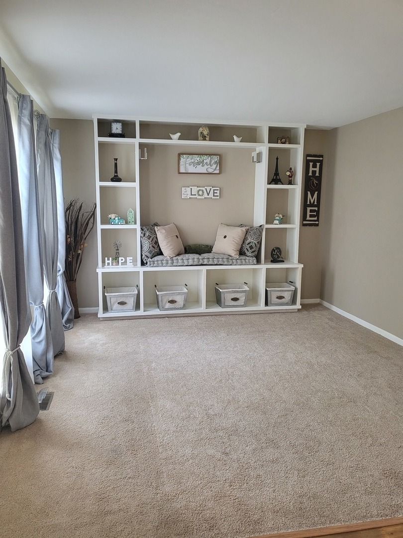 20860 W Ames Court, Plainfield, IL 60544