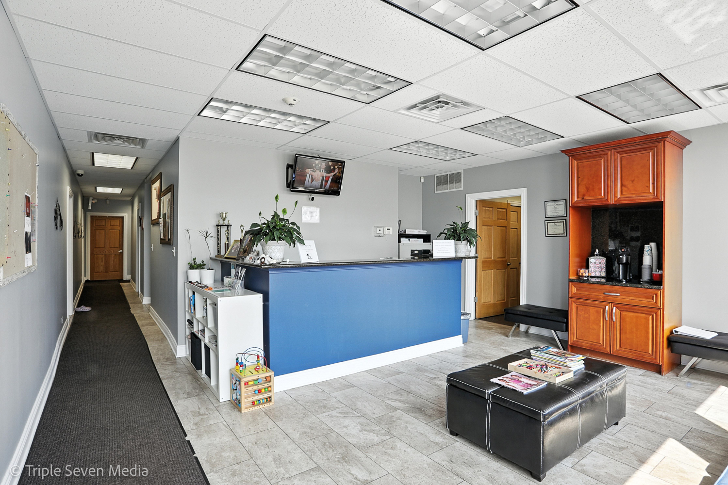9000 W 79th Street, Justice, IL 60458