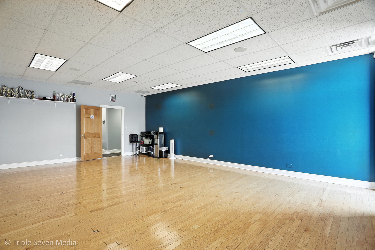 9000 W 79th Street, Justice, IL 60458