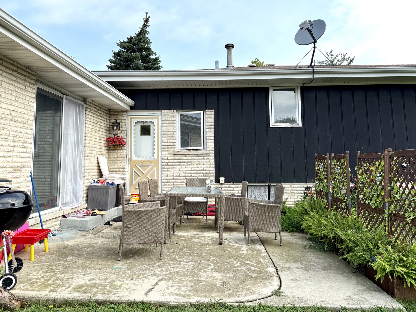 9s525 ALLISON Court, Willowbrook, IL 60527