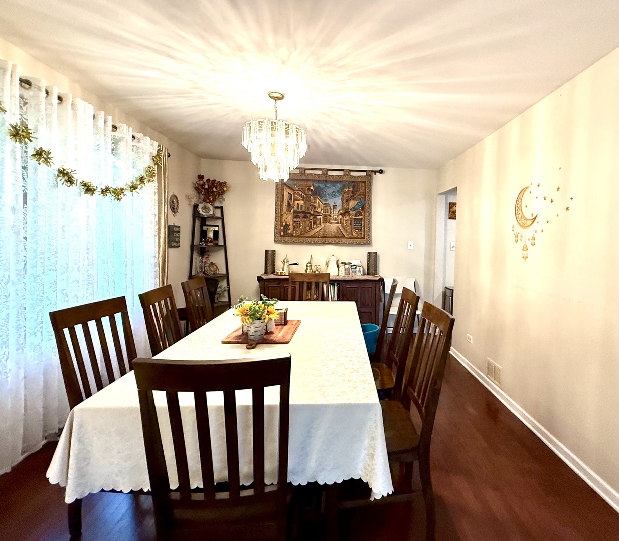 9s525 ALLISON Court, Willowbrook, IL 60527