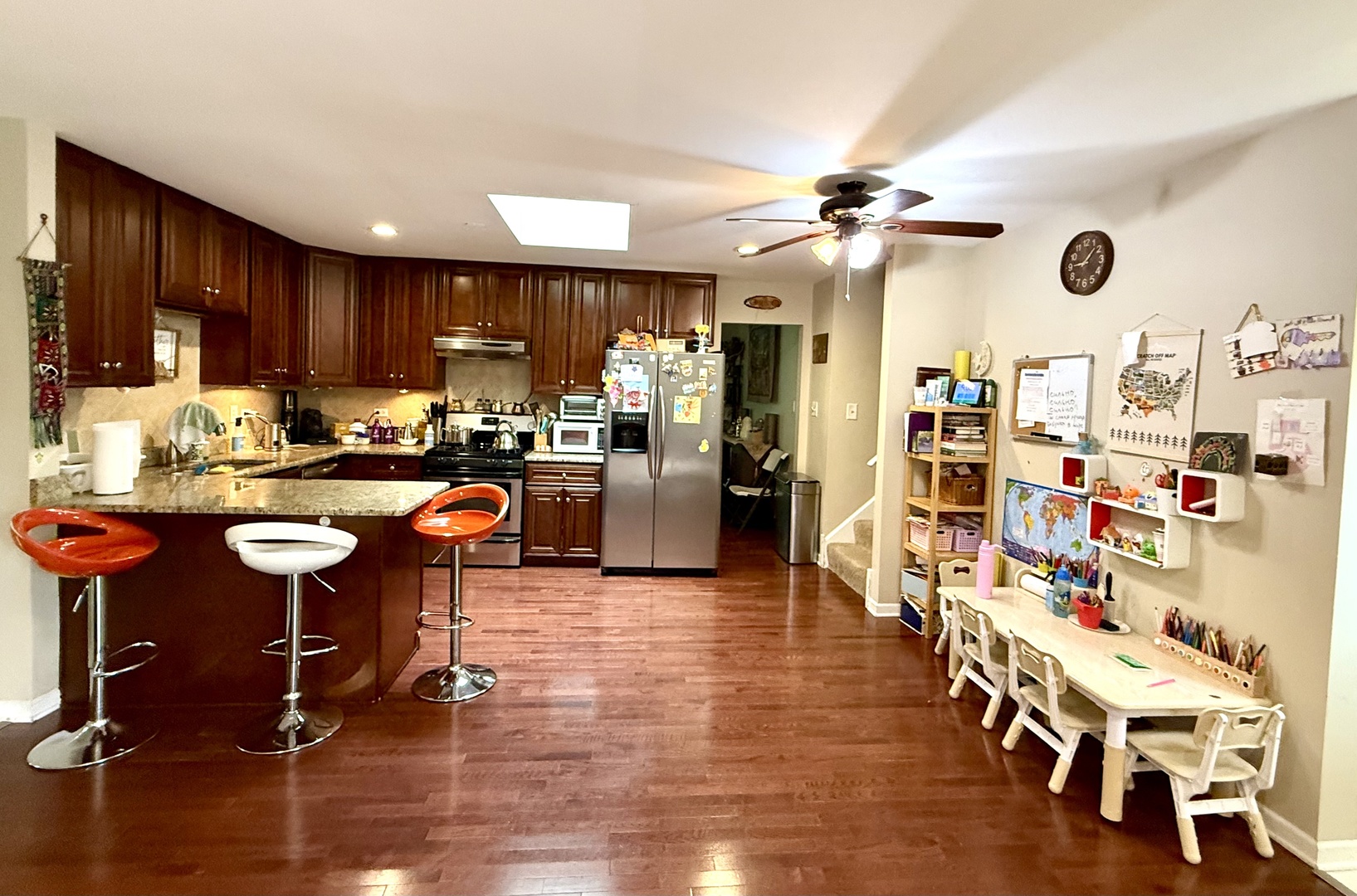 9s525 ALLISON Court, Willowbrook, IL 60527