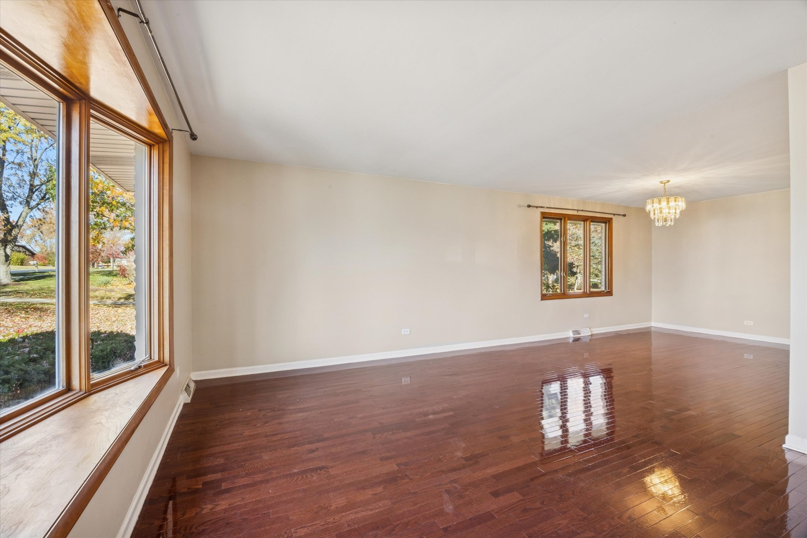 9s525 ALLISON Court, Willowbrook, IL 60527