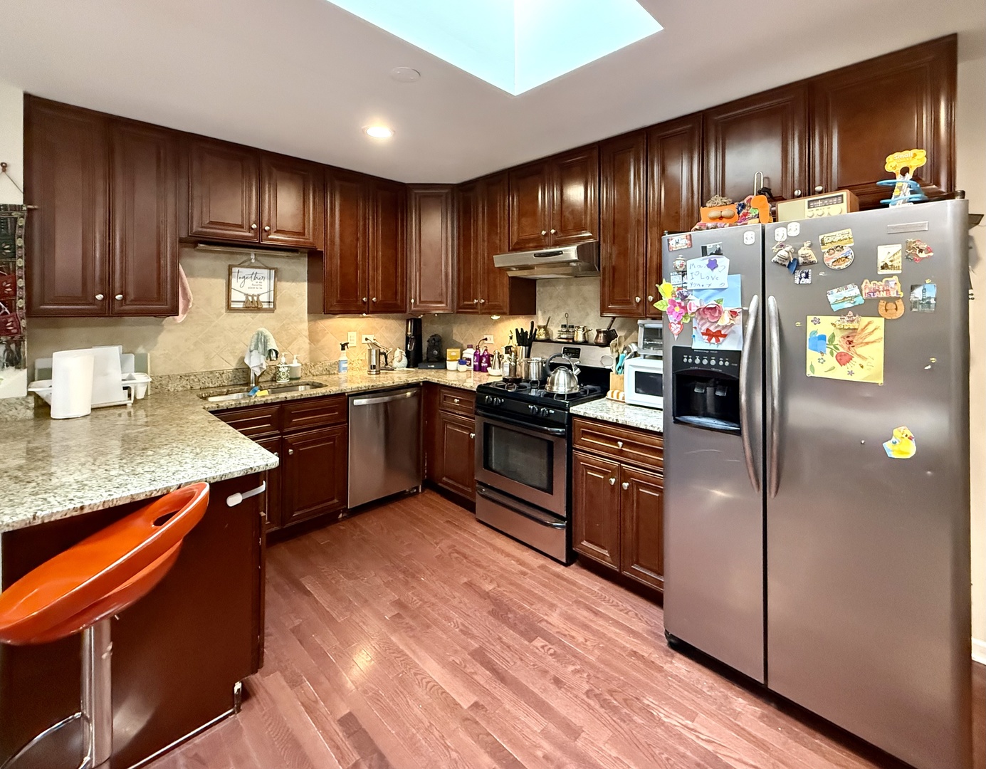 9s525 ALLISON Court, Willowbrook, IL 60527