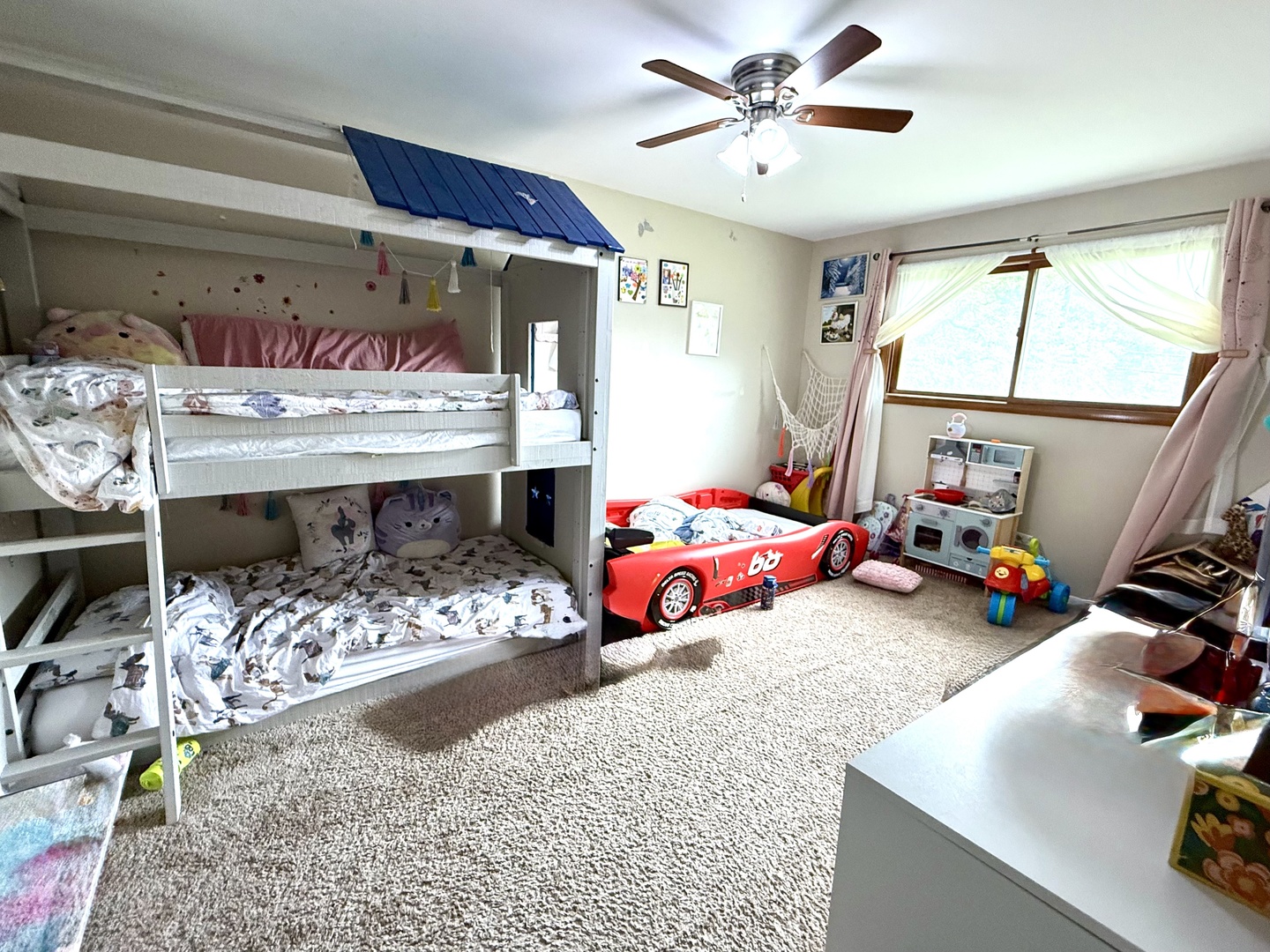 9s525 ALLISON Court, Willowbrook, IL 60527