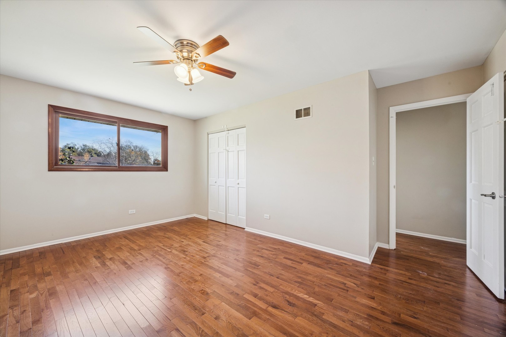 9s525 ALLISON Court, Willowbrook, IL 60527