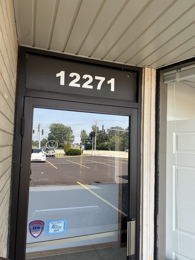 12271 WALKER Road, Lemont, IL 60439