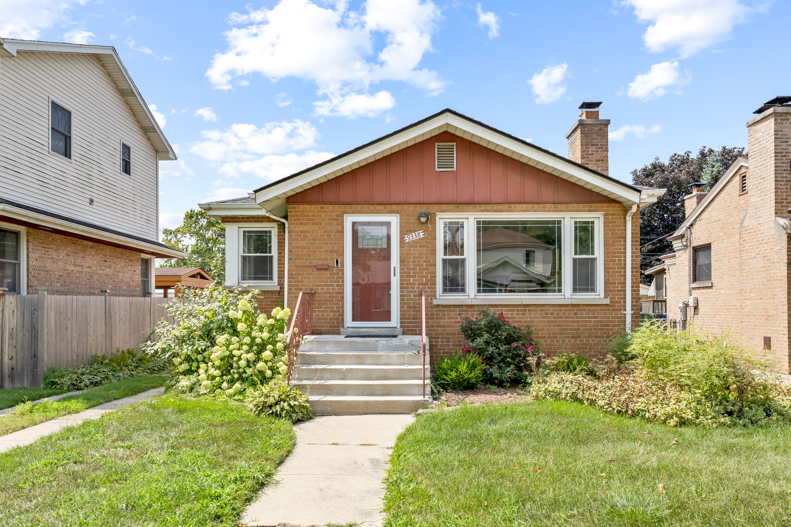 9338 S Ridgeway Avenue, Evergreen Park, IL 60805