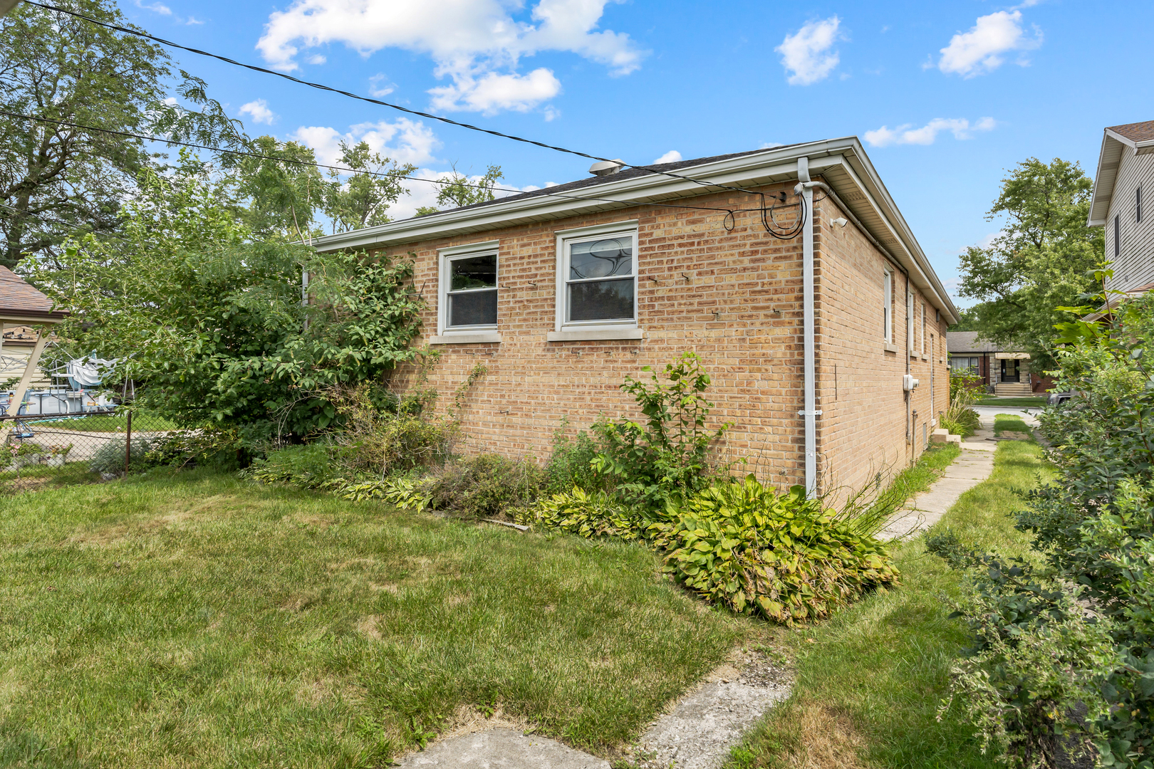 9338 S Ridgeway Avenue, Evergreen Park, IL 60805