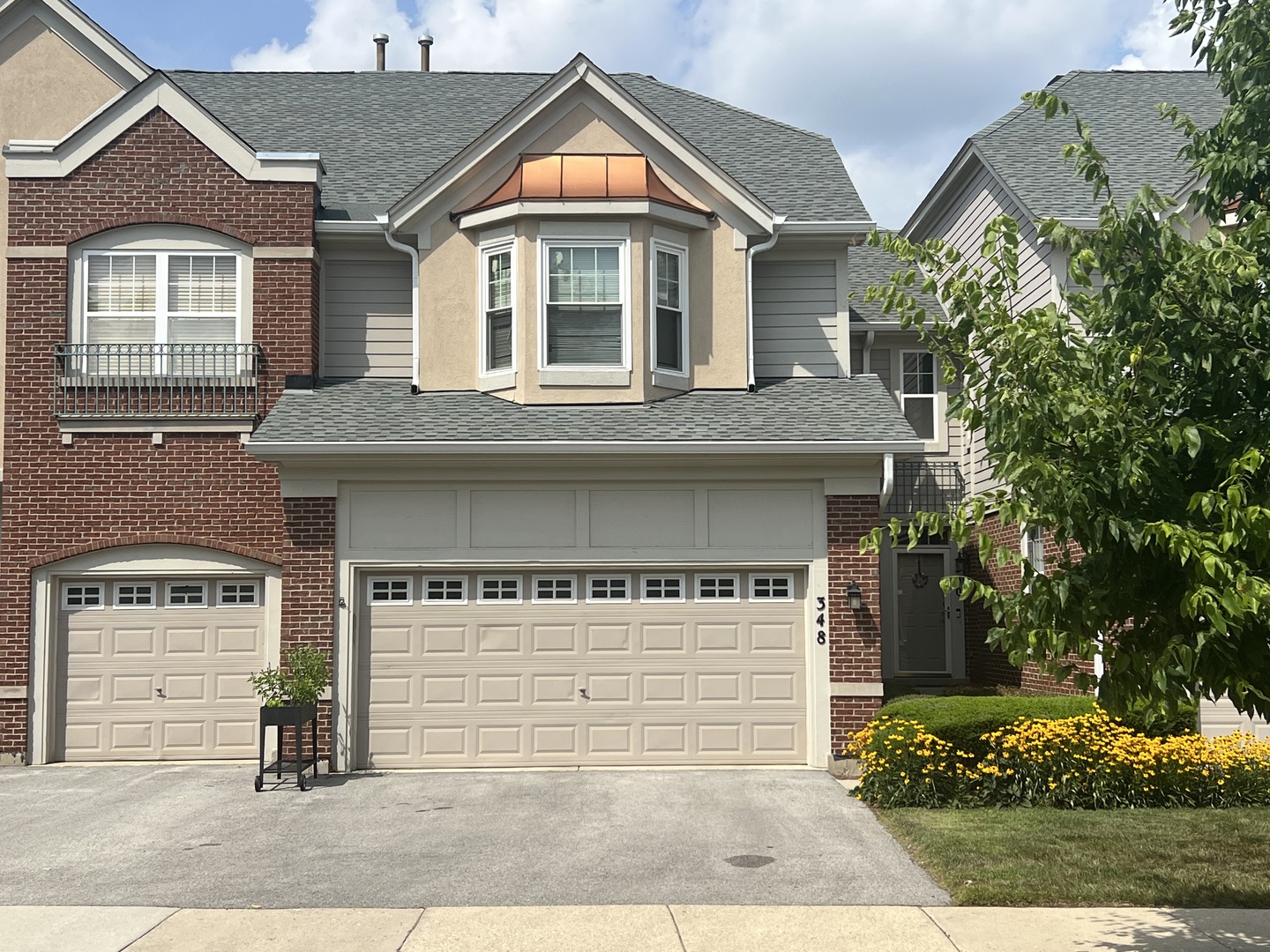 348 PINE LAKE Circle, Vernon Hills, IL 60061