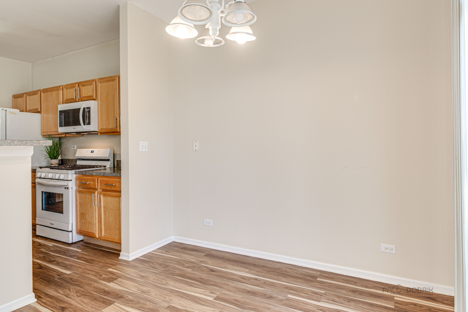 348 PINE LAKE Circle, Vernon Hills, IL 60061